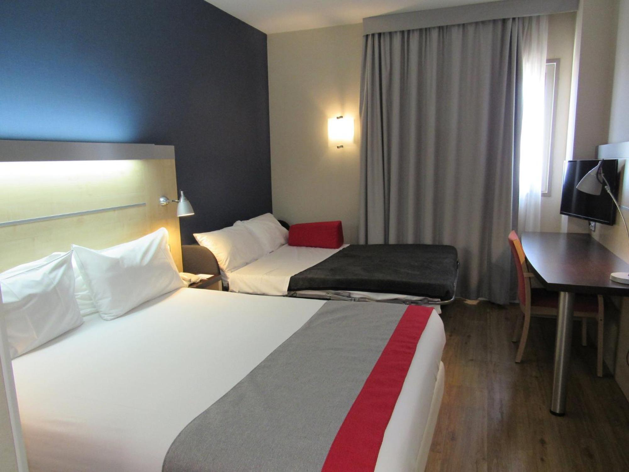 Holiday Inn Express Valencia Bonaire, An Ihg Hotel Aldaia Bagian luar foto