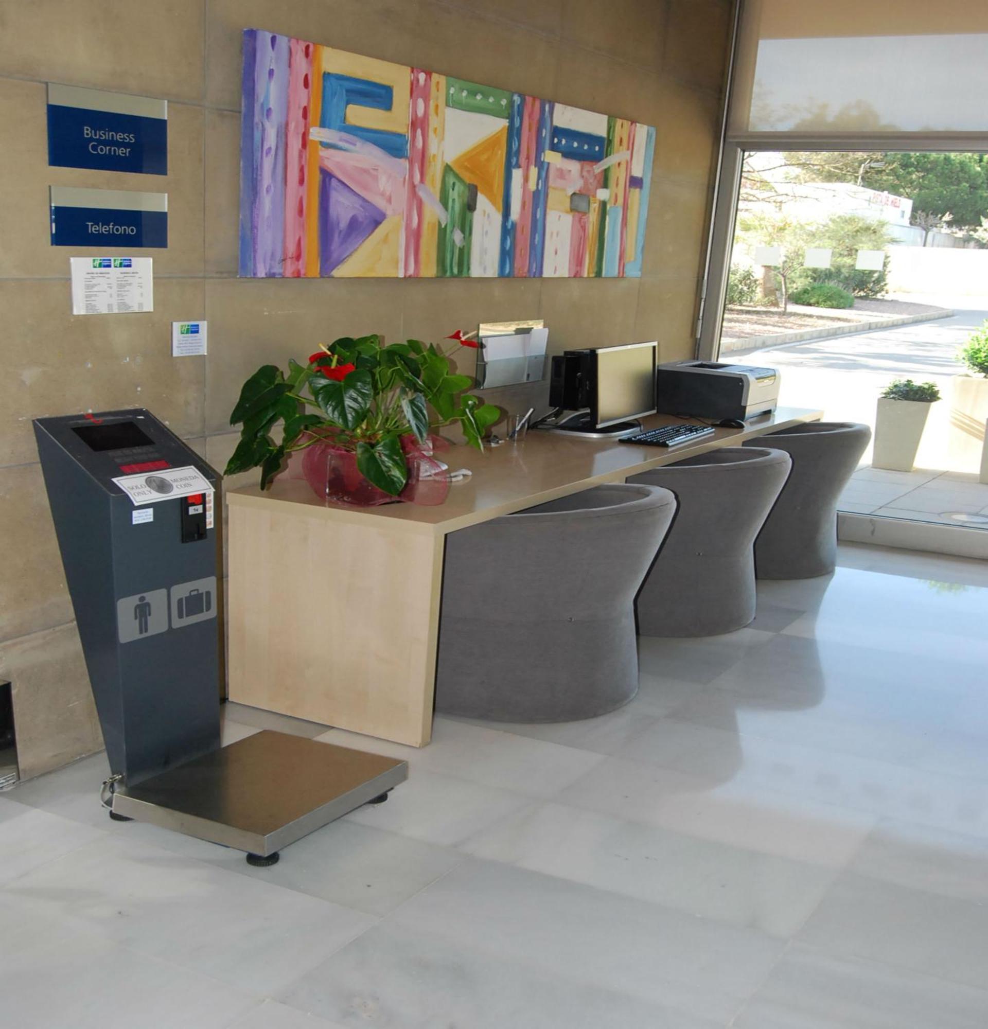 Holiday Inn Express Valencia Bonaire, An Ihg Hotel Aldaia Bagian luar foto